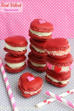 Red Velvet Valentine Macarons - Life made Sweeter
