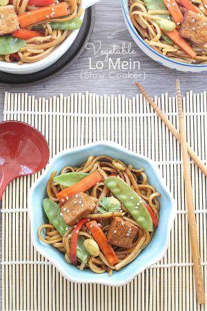 Slow Cooker Vegetable Lo Mein by @LifeMadeSweeter
