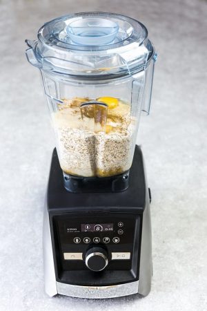 Easy Blender Muffins - the perfect healthy breakfast or snack. Best of all, comes together easily in a blender with no flour, no oil and no refined sugar. Healthy, hearty, delicious and great for making ahead on Sunday meal prep or packing into lunchboxes or as an after workout snack. Customize with your favorite add-ins like chocolate chips, nuts or mixed berries!