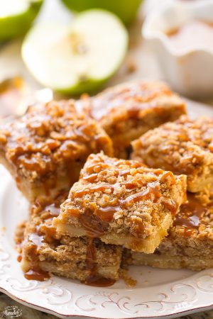 Caramel Apple Pie Bars are so easy to make & are the perfect fall treat