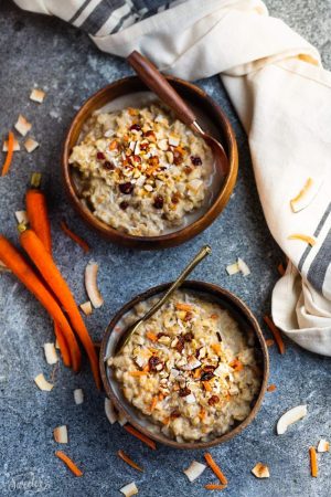 This Carrot Cake Oatmeal recipe is the perfect hearty and healthy breakfast. Best of all, it's so easy to customize and comes together so easy in just 30 minutes. A delicious and warm breakfast for spring and the Easter holiday.