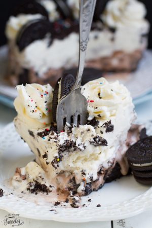 Cookies and Cream Oreo Ice Cream Cake - so easy to make with a soft Oreo cookie crust. Perfect for birthdays or any other celebration.