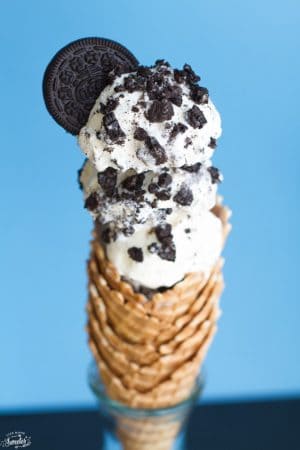 No Churn Cookies and Cream Oreo Ice cream - so easy & super creamy