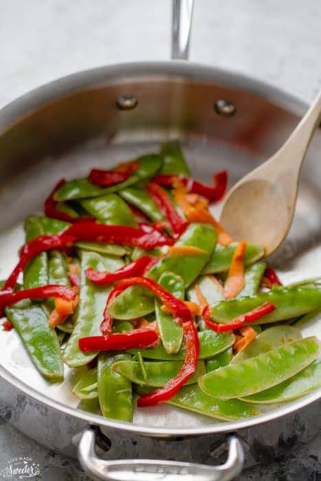 Easy Chicken Lo Mein makes the perfect easy Asian-inspired weeknight meal! Best of all, takes less than 30 minutes to make with the most authentic flavors! So delicious and way better than any Chinese takeout! Leftovers make great lunch bowls or for your weekly meal prepping for school or work lunches and even dinner!