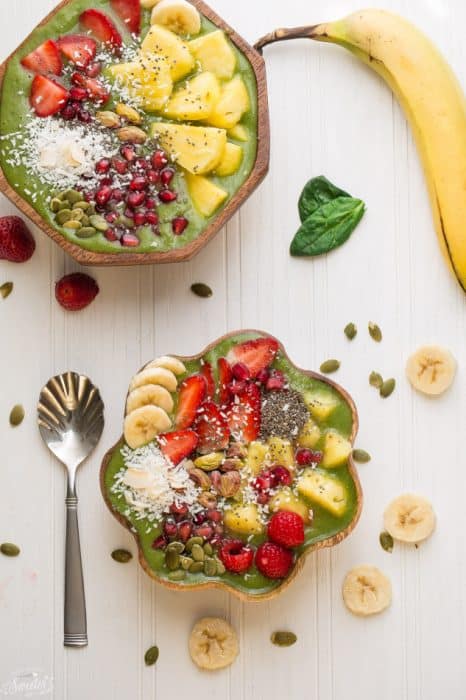 Green Goddess Smoothie Bowl is the perfect way to start the day on a healthy track.