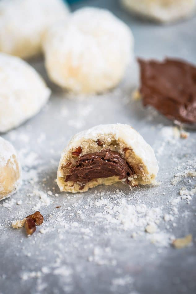 Nutella Snowball Cookies {Snowballs}
