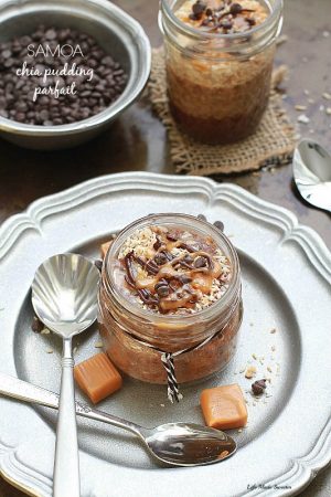 Samoa Chia Pudding Parfait - start your morning with a chocolate, caramel and coconut chia parfait