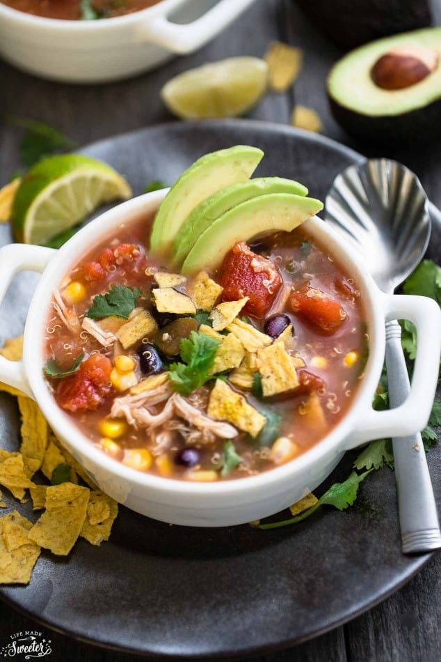 Slow Cooker Chicken Enchilada Quinoa Soup makes the perfect and easy ...