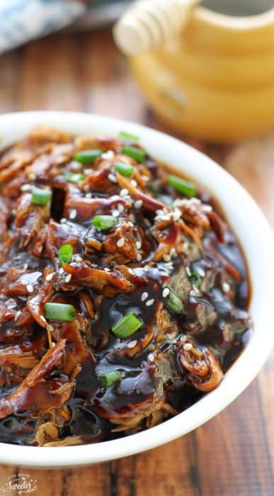 Slow Cooker Honey Garlic Chicken makes the perfect weeknight meal