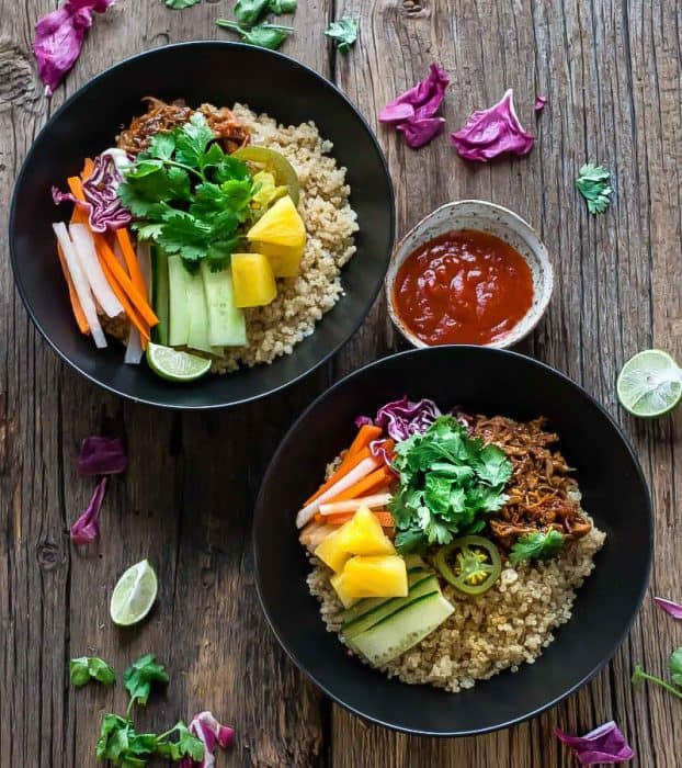 Slow Cooker Honey Sriracha Pulled Pork Quinoa Bowls make the perfect easy weeknight meal