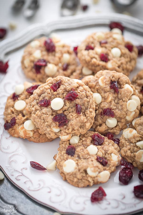 White Chocolate Cranberry Oatmeal Cookies are the perfect holiday cookies.