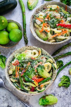 Zoodles Cauliflower Alfredo makes an easy & healthy weeknight meal. Gluten Free, Vegan, Paleo, Whole 30